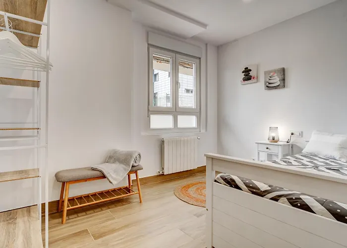 Larra By Sanse Holidays * San Sebastian